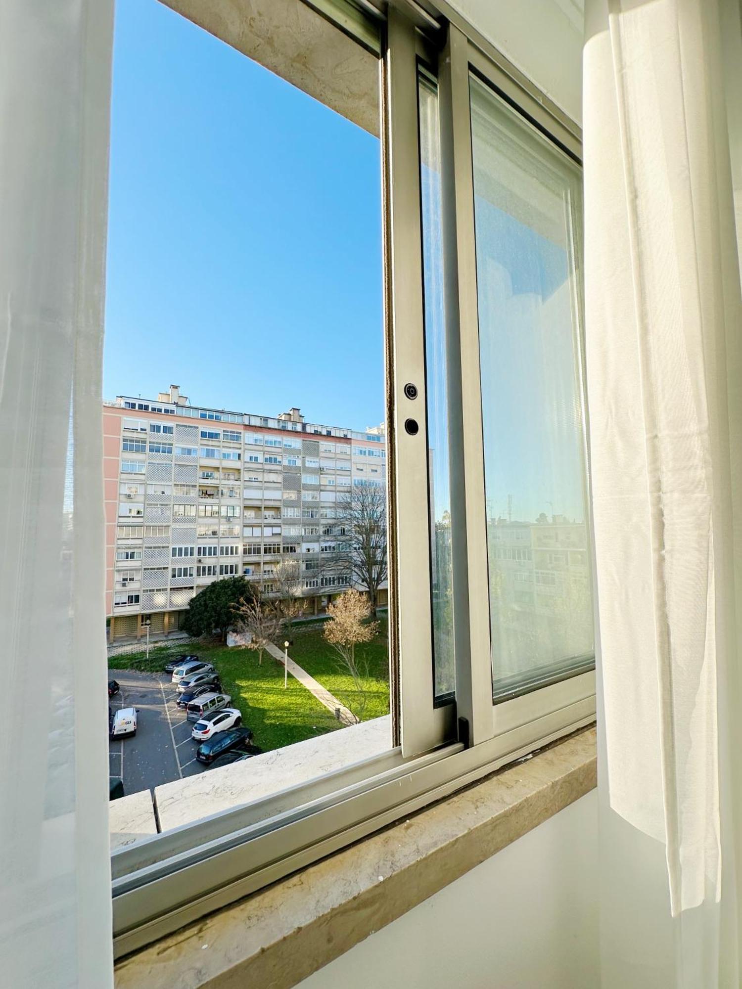 Soar Home I Urban Nest - Near Airport & Green Park Lissabon Exterior foto
